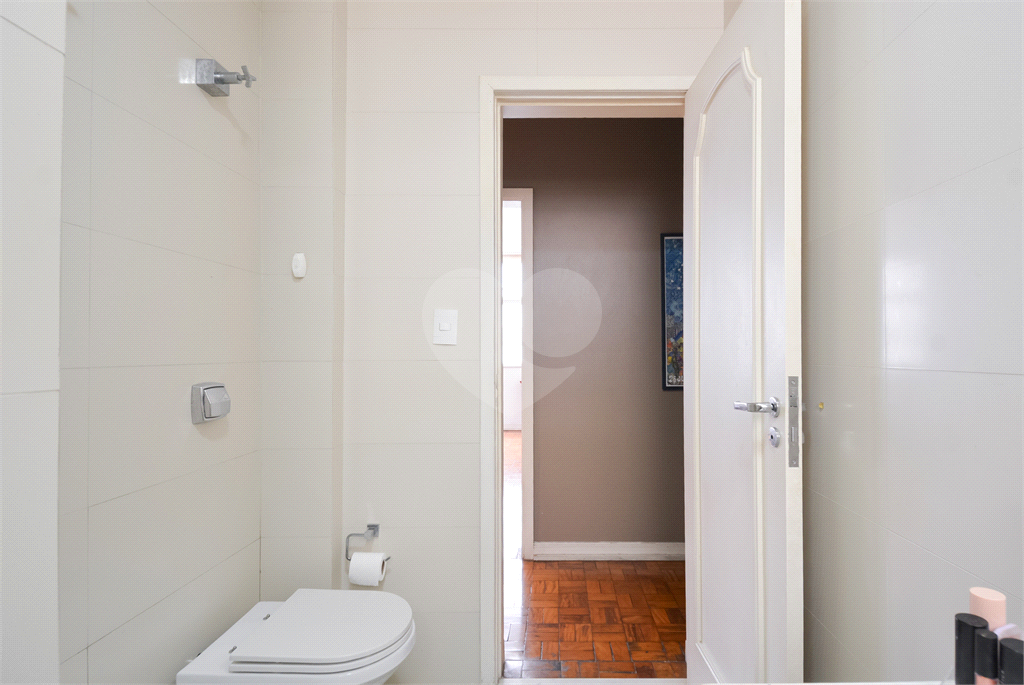Apartamento de 180 m² em ótima localização na Rua Baronesa de Itú em Higienópolis
