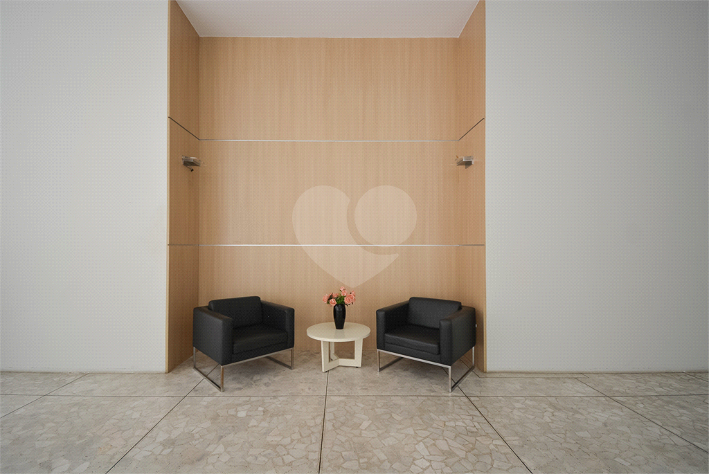 Apartamento de 180 m² em ótima localização na Rua Baronesa de Itú em Higienópolis