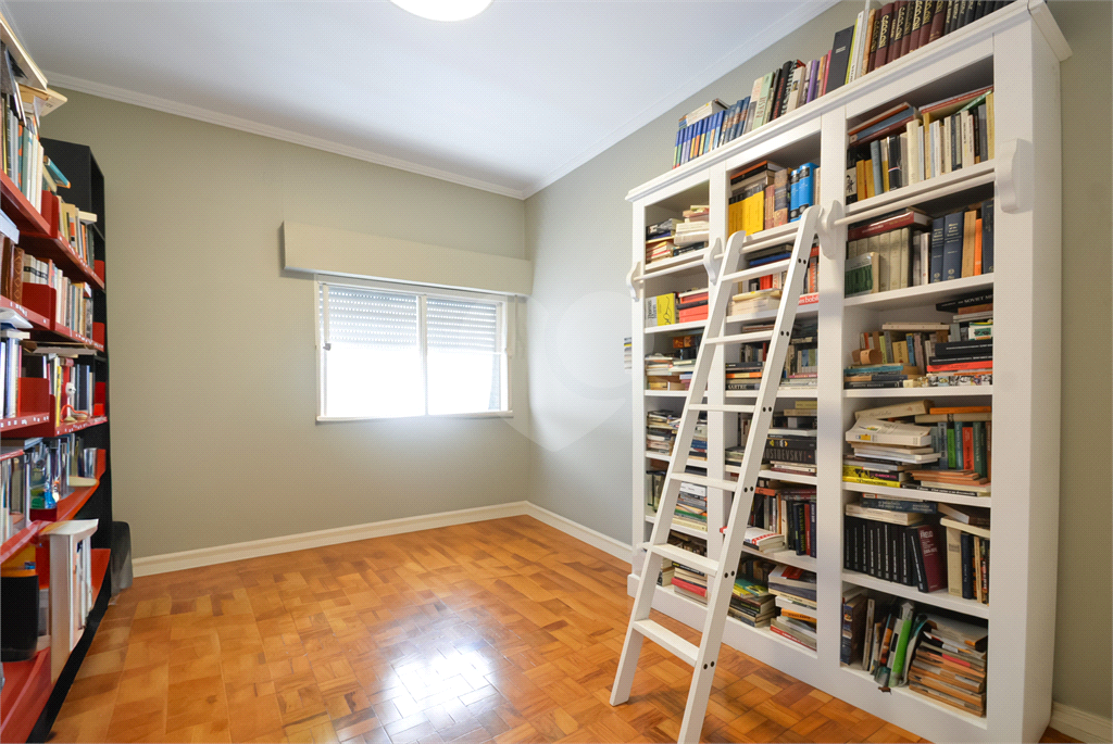 Apartamento de 180 m² em ótima localização na Rua Baronesa de Itú em Higienópolis
