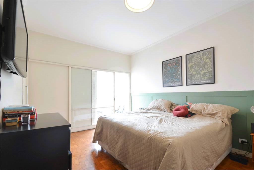 Apartamento de 180 m² em ótima localização na Rua Baronesa de Itú em Higienópolis