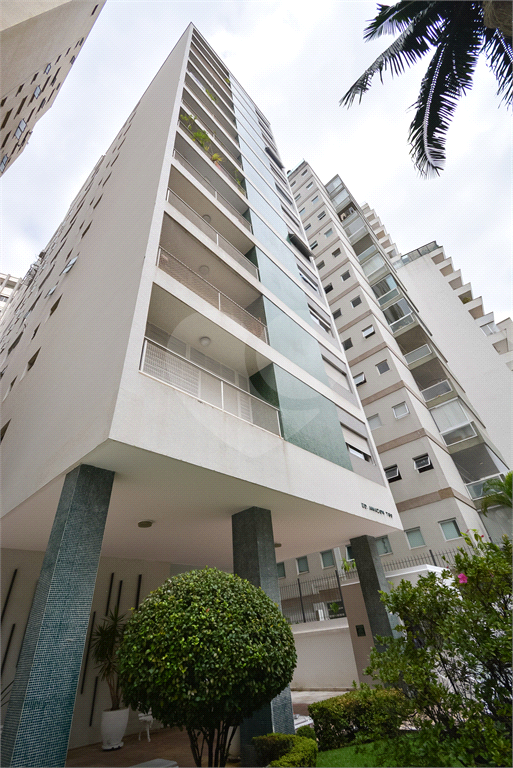Apartamento de 180 m² em ótima localização na Rua Baronesa de Itú em Higienópolis