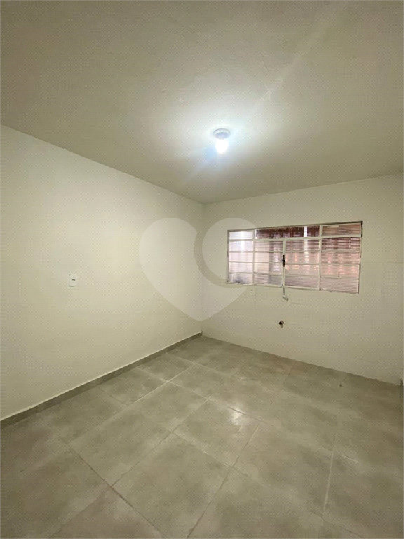 Casa à venda com 5 quartos, 200m² - Foto 8