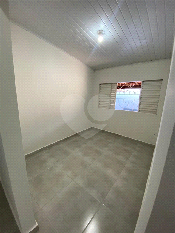 Casa à venda com 5 quartos, 200m² - Foto 31