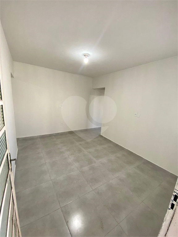 Casa à venda com 5 quartos, 200m² - Foto 9