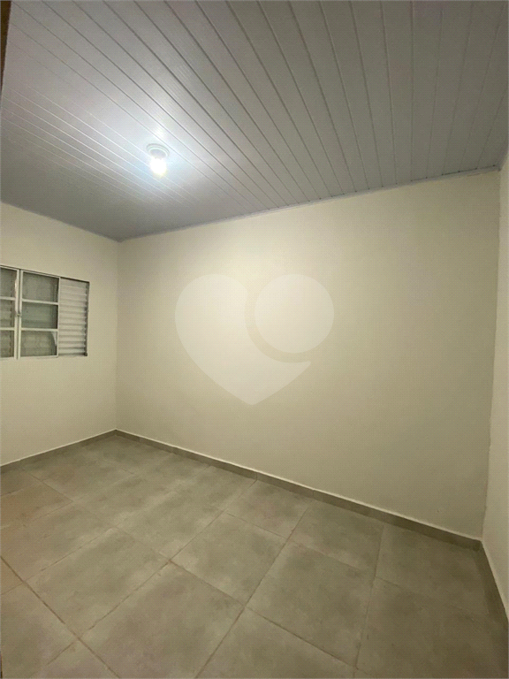 Casa à venda com 5 quartos, 200m² - Foto 29