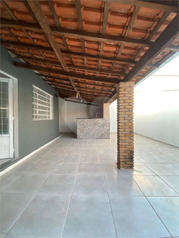 Casa à venda com 5 quartos, 200m² - Foto 22