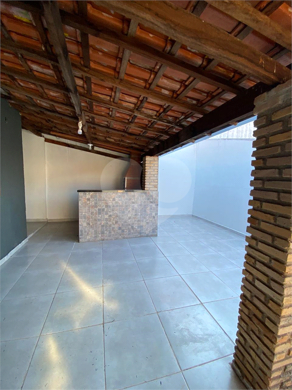 Casa à venda com 5 quartos, 200m² - Foto 23