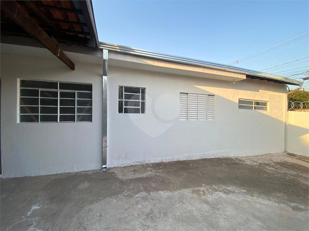 Casa à venda com 5 quartos, 200m² - Foto 4