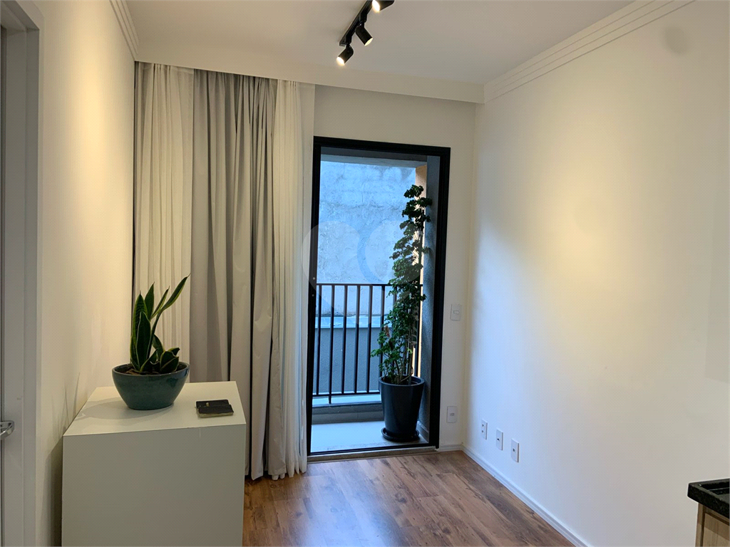 Aconchegante apartamento à venda na Vila Madalena