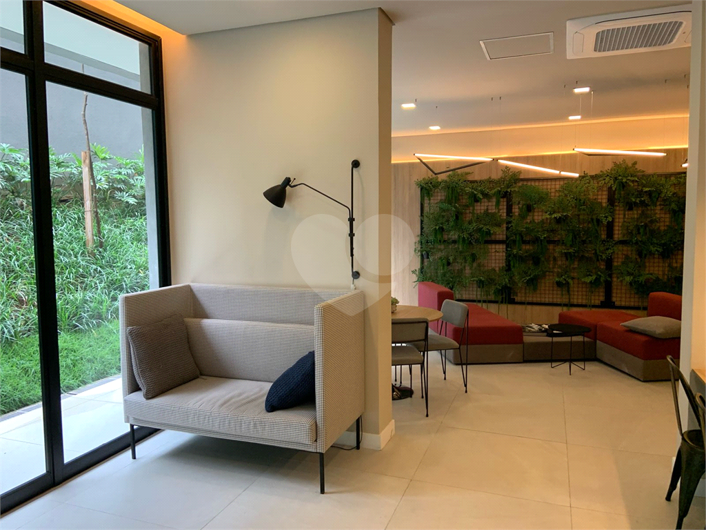 Aconchegante apartamento à venda na Vila Madalena