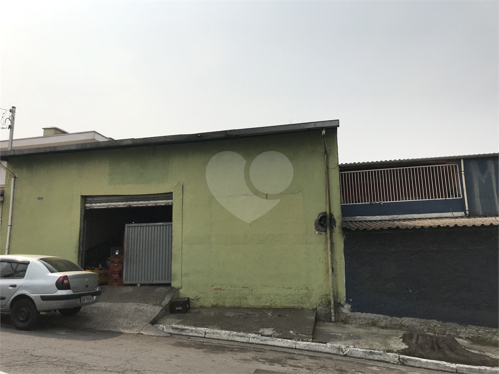Prédio Comercial de esquina, na Avenida Nossa Senhora da Concórdia, Tremembé!!