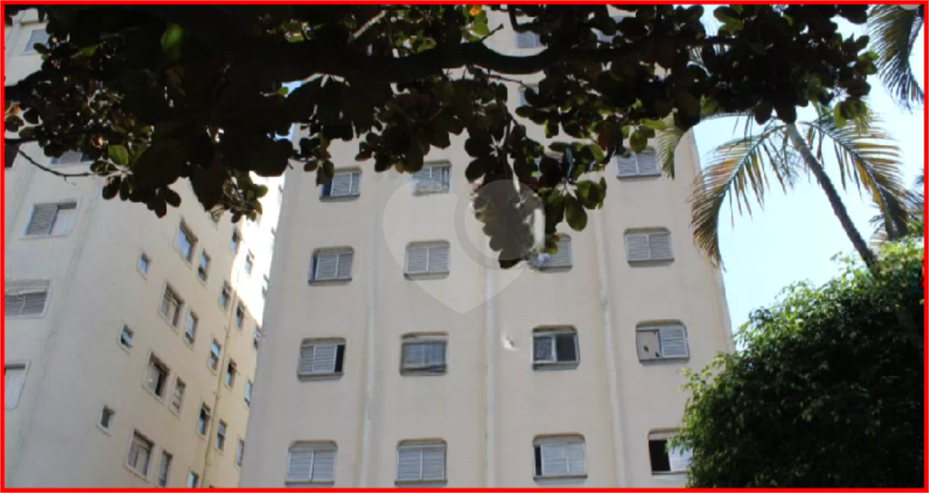 APARTAMENTO em ALTO DA LAPA