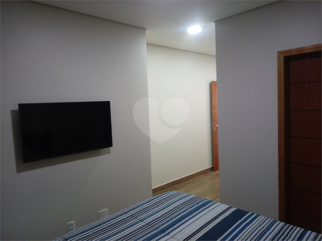 Casa Térrea em Atibaia com 2 suites. 