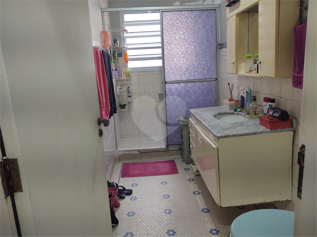 APARTAMENTO em PINHEIROS