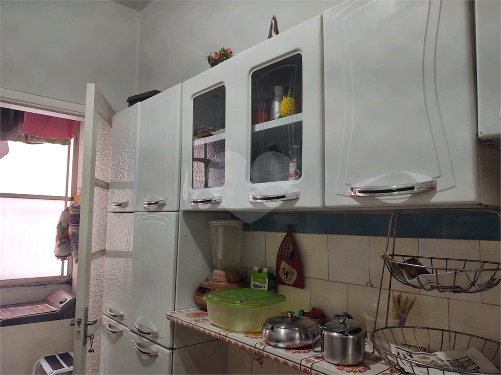 APARTAMENTO em PINHEIROS