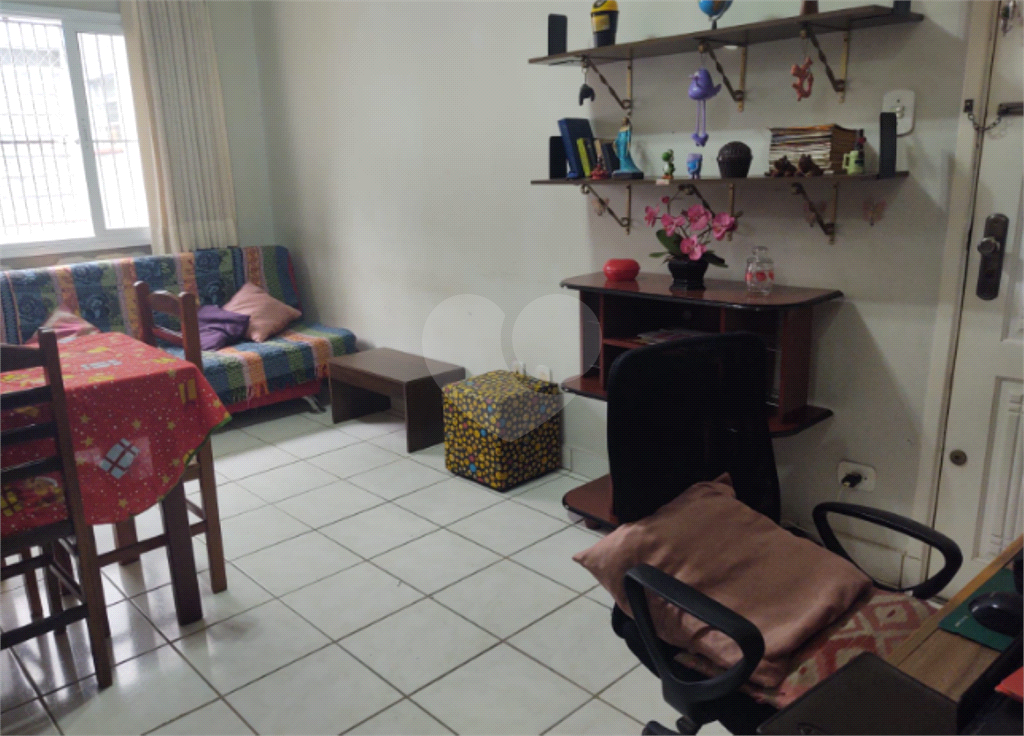 APARTAMENTO em PINHEIROS