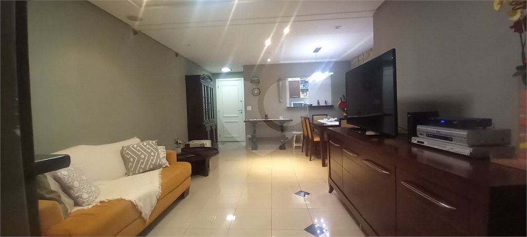 Apartamento à venda com 3 quartos, 92m² - Foto 3