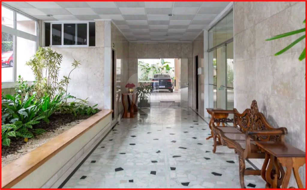 APARTAMENTO em HIGIENÓPOLIS