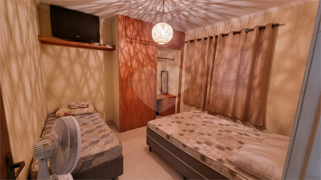 APARTAMENTO À VENDA 2 QUARTOS, SUÍTE COM VAGA BOA VISTA SÃO VICENTE