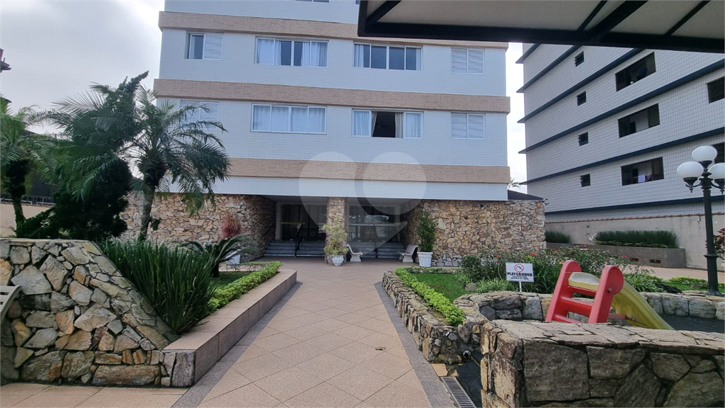APARTAMENTO À VENDA 2 QUARTOS, SUÍTE COM VAGA BOA VISTA SÃO VICENTE