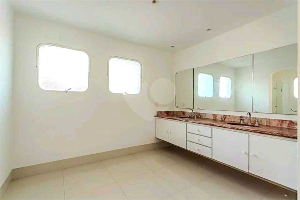 Apartamento Magnífico de 316m² no Coração do Jardim América