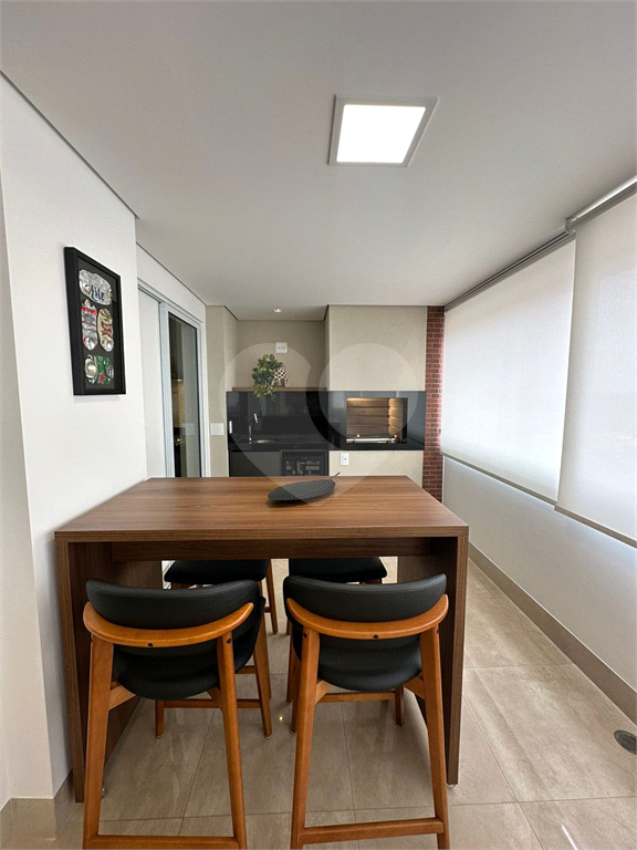 Apartamento para alugar com 3 quartos, 143m² - Foto 10