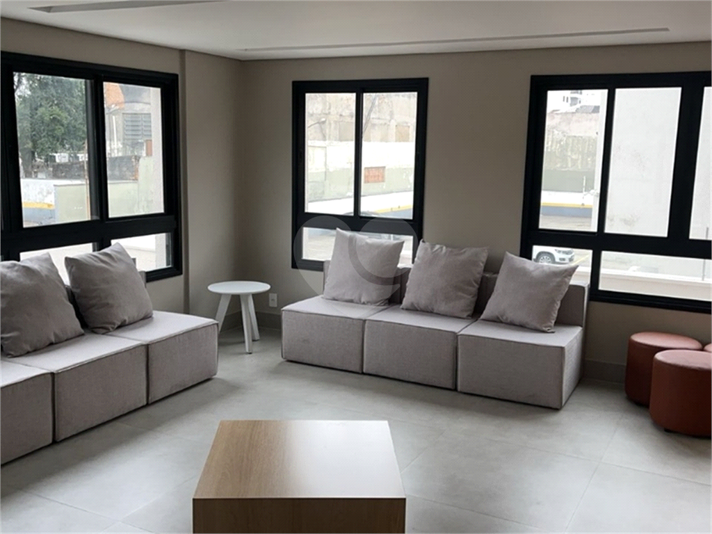 Apartamento à venda com 1 quarto, 25m² - Foto 11