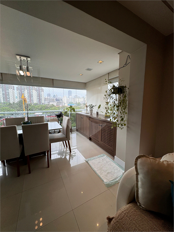 APARTAMENTO em ÁGUA BRANCA