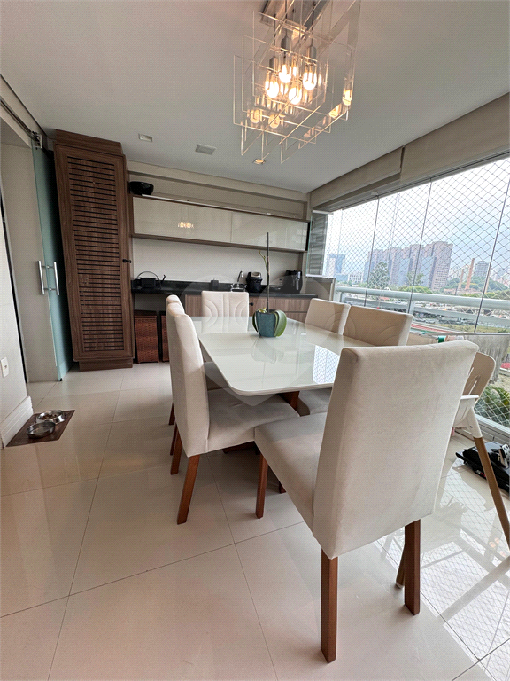 APARTAMENTO em ÁGUA BRANCA