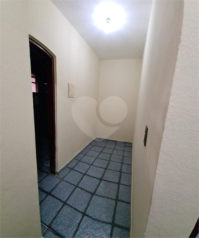 Sobrado à venda com 2 quartos, 285m² - Foto 6