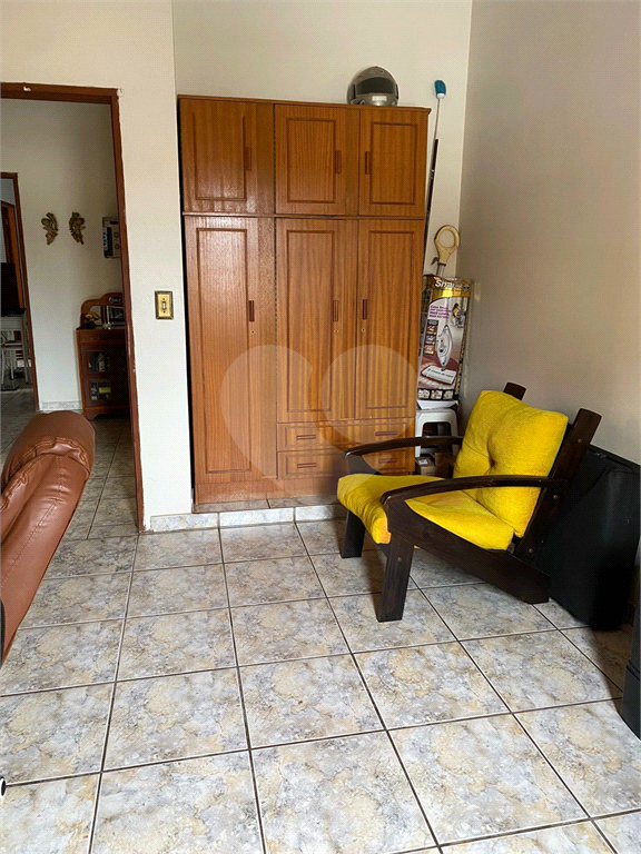 Casa à venda com 3 quartos, 250m² - Foto 16