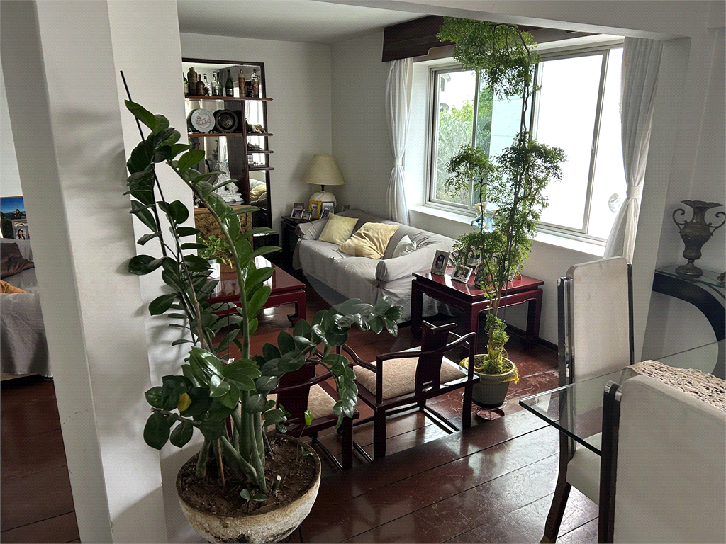 APARTAMENTO 182 M2  3 DORMITÓRIOS À VENDA VILA NOVA CONCEIÇÃO