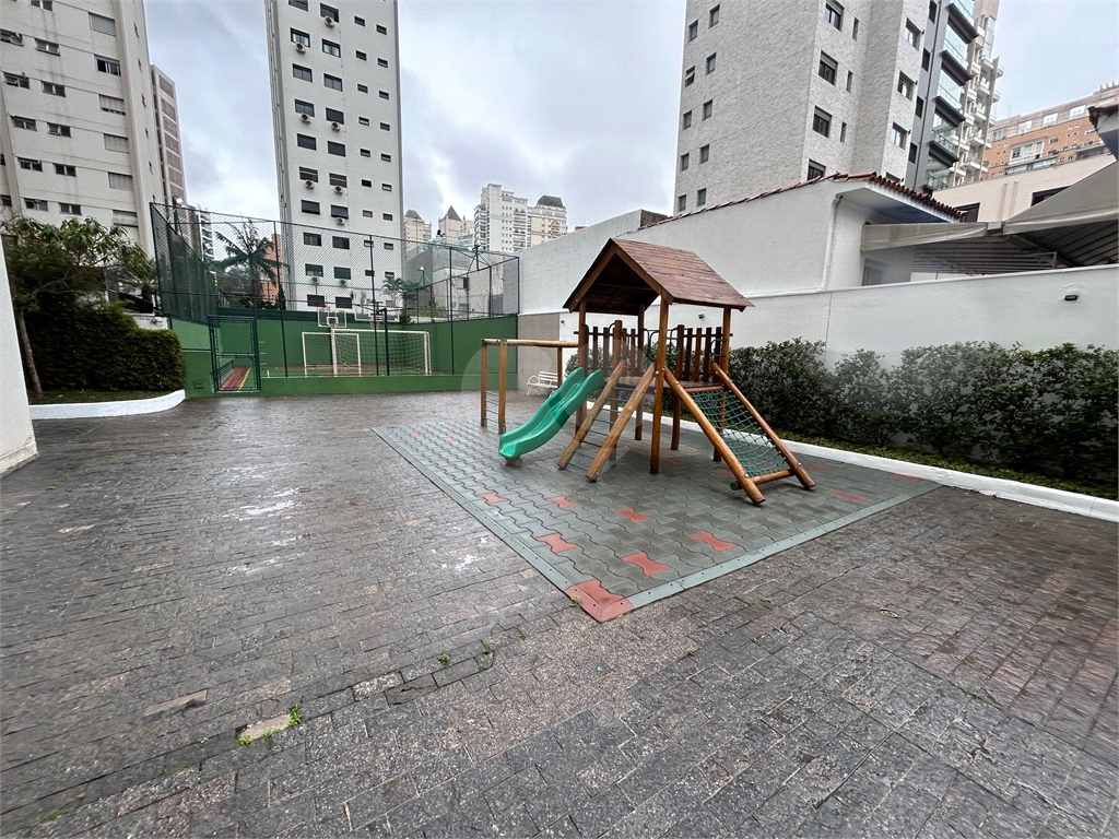 APARTAMENTO 182 M2  3 DORMITÓRIOS À VENDA VILA NOVA CONCEIÇÃO