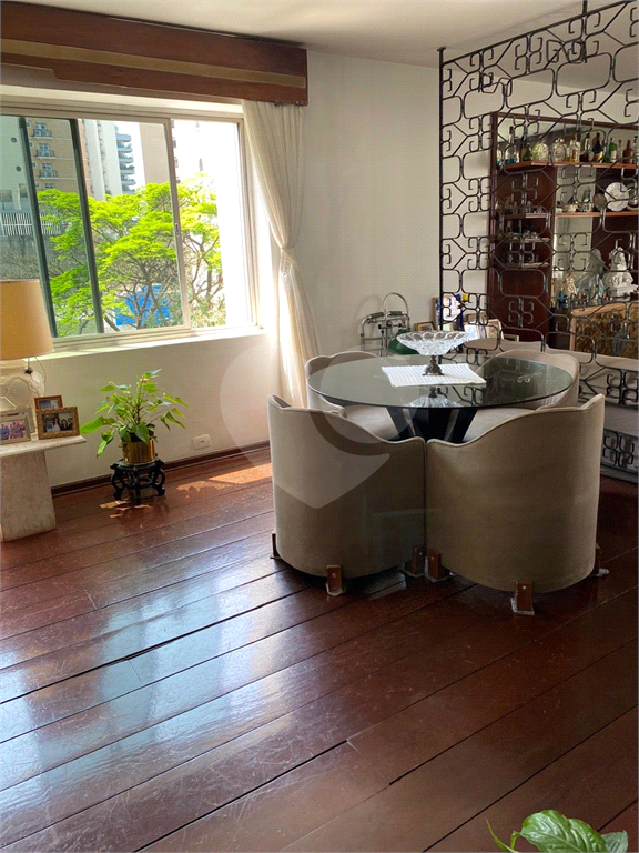 APARTAMENTO 182 M2  3 DORMITÓRIOS À VENDA VILA NOVA CONCEIÇÃO