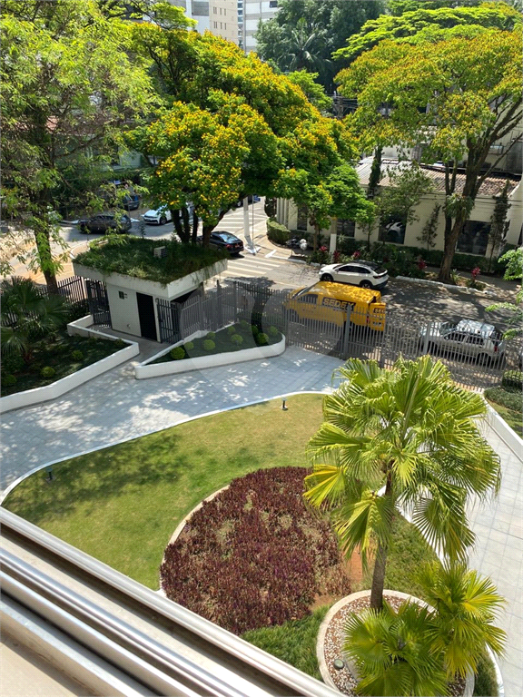 APARTAMENTO 182 M2  3 DORMITÓRIOS À VENDA VILA NOVA CONCEIÇÃO