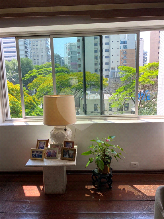 APARTAMENTO 182 M2  3 DORMITÓRIOS À VENDA VILA NOVA CONCEIÇÃO