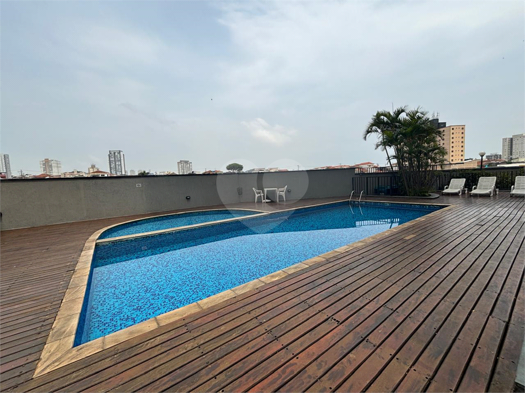  Amplo Apartamento todo reformado na Região de Santa Terezinha, com 143 metros de área útil,3 quarto