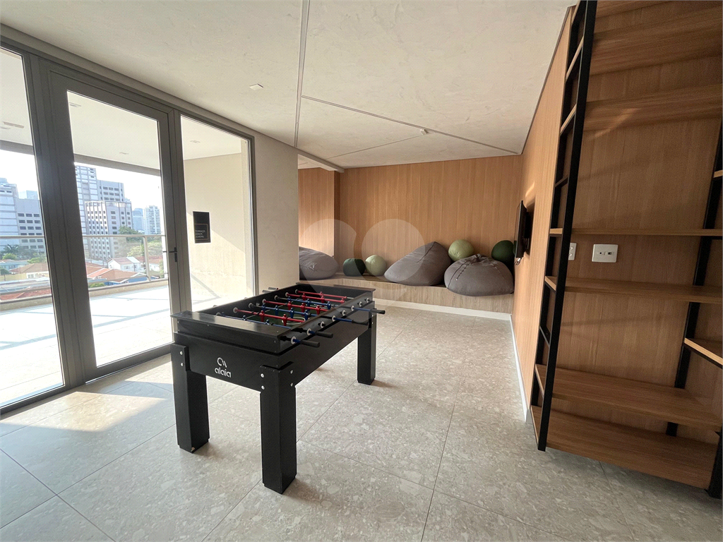 Apartamento à venda com 2 quartos, 72m² - Foto 29