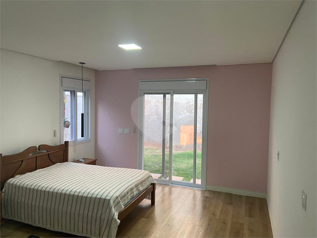 Casa de Condomínio à venda com 3 quartos, 240m² - Foto 5