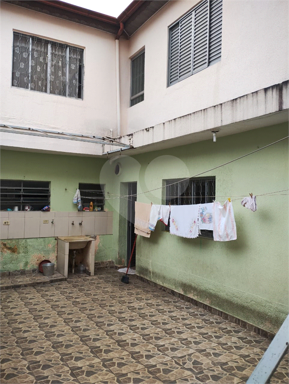 Casa Sobrado para venda com 200m²  6 dormitórios 6 banheiros 6 vagas no Jaraguá.