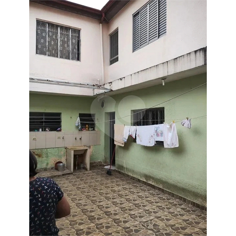 Casa Sobrado para venda com 200m²  6 dormitórios 6 banheiros 6 vagas no Jaraguá.