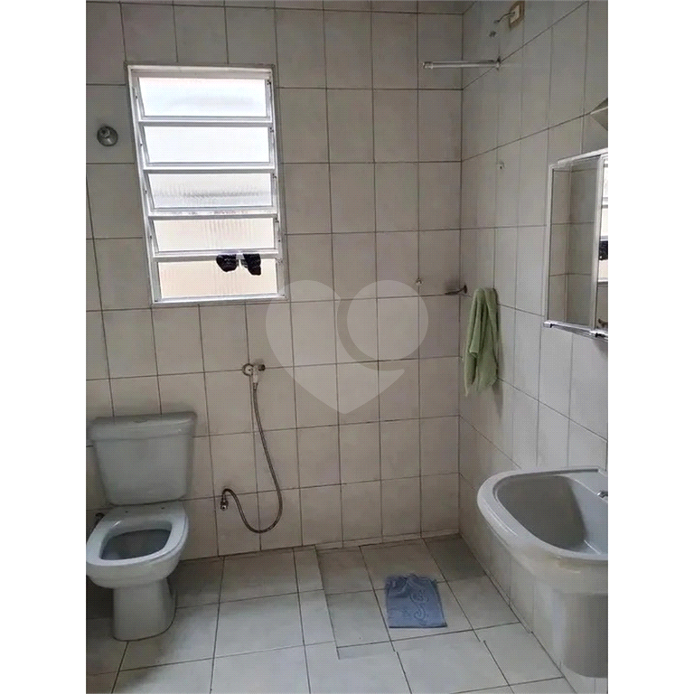 Casa Sobrado para venda com 200m²  6 dormitórios 6 banheiros 6 vagas no Jaraguá.