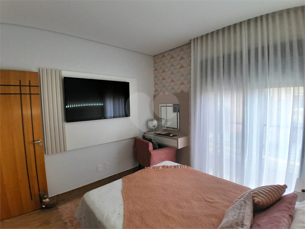 Casa de Condomínio à venda com 3 quartos, 220m² - Foto 33