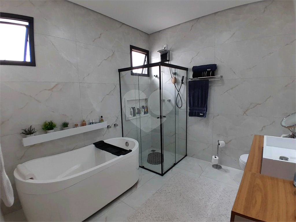 Casa de Condomínio à venda com 3 quartos, 220m² - Foto 31