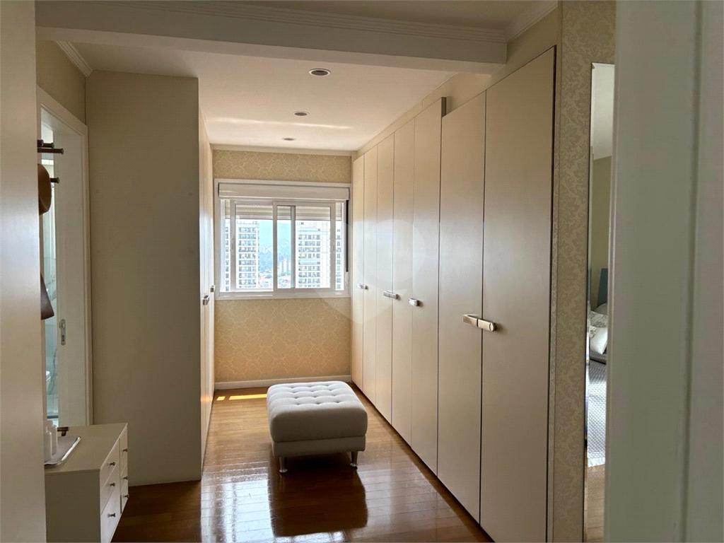 Apartamento à venda com 2 quartos, 157m² - Foto 19