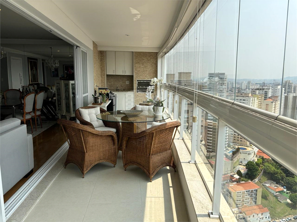 Apartamento à venda com 2 quartos, 157m² - Foto 6