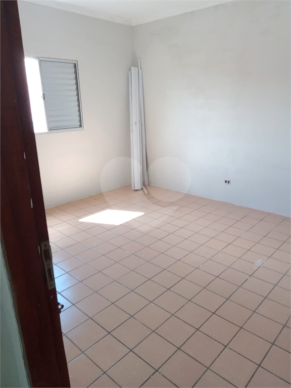 SOBRADO em JARAGUÁ
