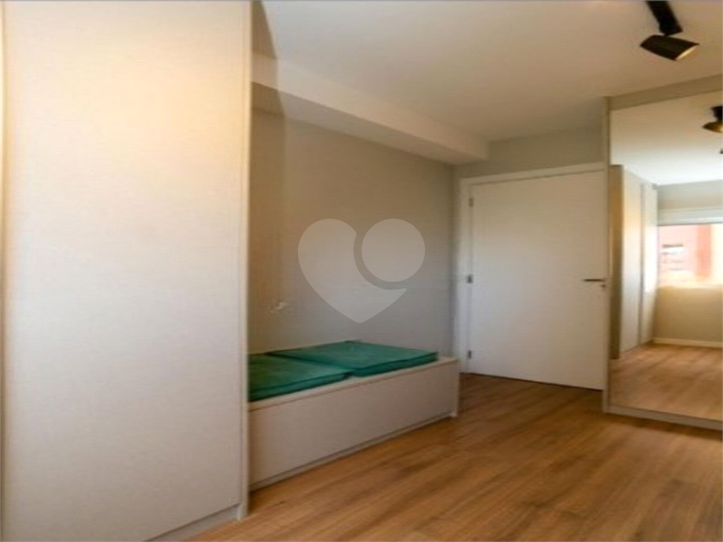 Apartamento à venda com 2 quartos, 42m² - Foto 17