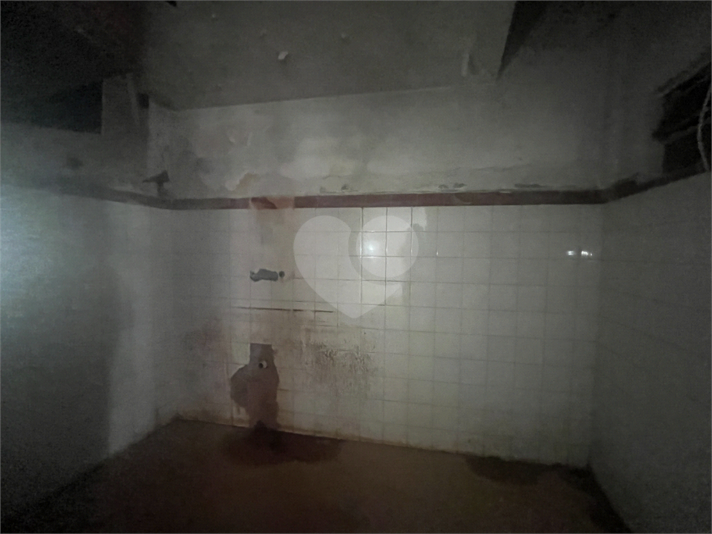 Prédio Comercial na Zona Norte