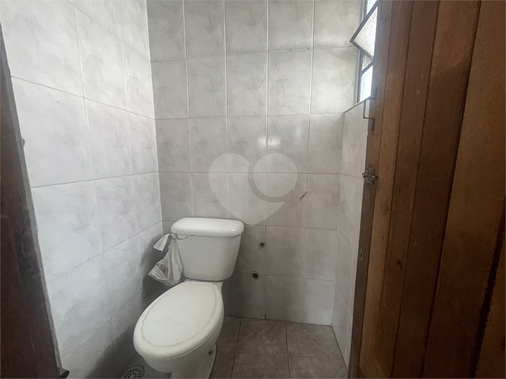 Prédio Comercial na Zona Norte